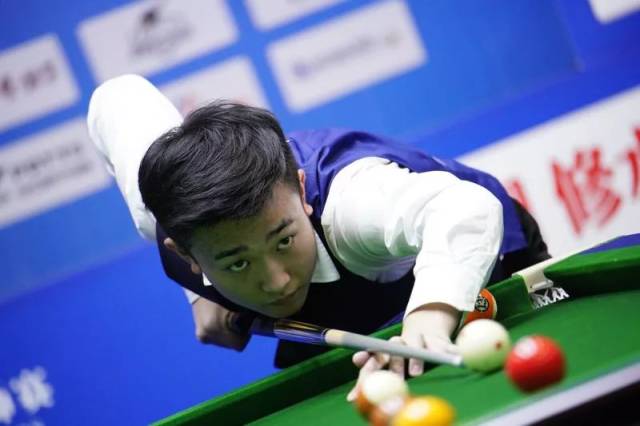 米蘭vs那不勒斯爭議判罰不斷！主裁判遭歐足聯除名！.